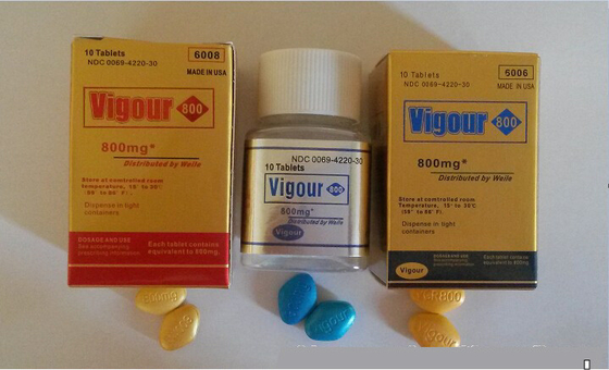 برچسب‌های شیشه‌ای سفارشی PET طلا و نقره برچسب‌های بطری قرص چند سایز قابل چاپ